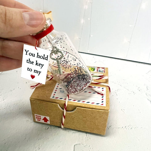 Anniversary Gift for Her & Him Romantic Present for Boyfriend Girlfriend Custom Message I Love You Gifts to Wife Husband (Key in Big Bottle You Hold the Key to My Heart In Beige Craft Box)