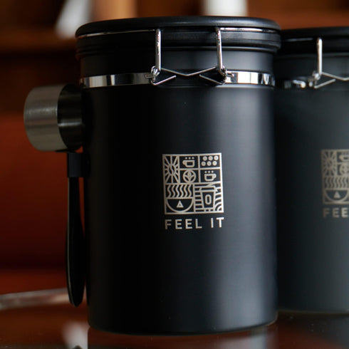 Stainless Steel Coffee Canister 21oz Airtight Kitchen Food Storage Container with Date Tracker CO2 Release Valve and Measuring Scoop For Ground Coffee Beans Tea Sugar Large (Black)